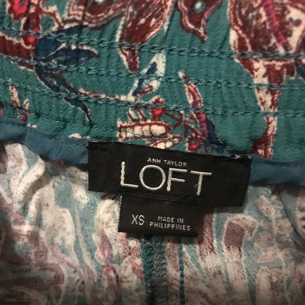 Ann Taylor Loft Green Patterned Flowy Shorts - XS - Picture 5 of 5